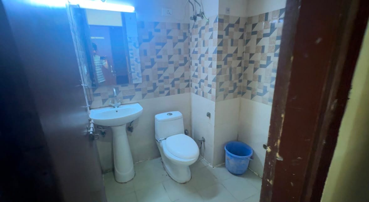 White House Boys Hostel Gallery Image 12